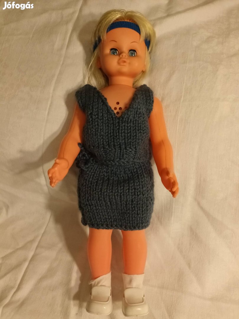 Retro síró baba 58 cm