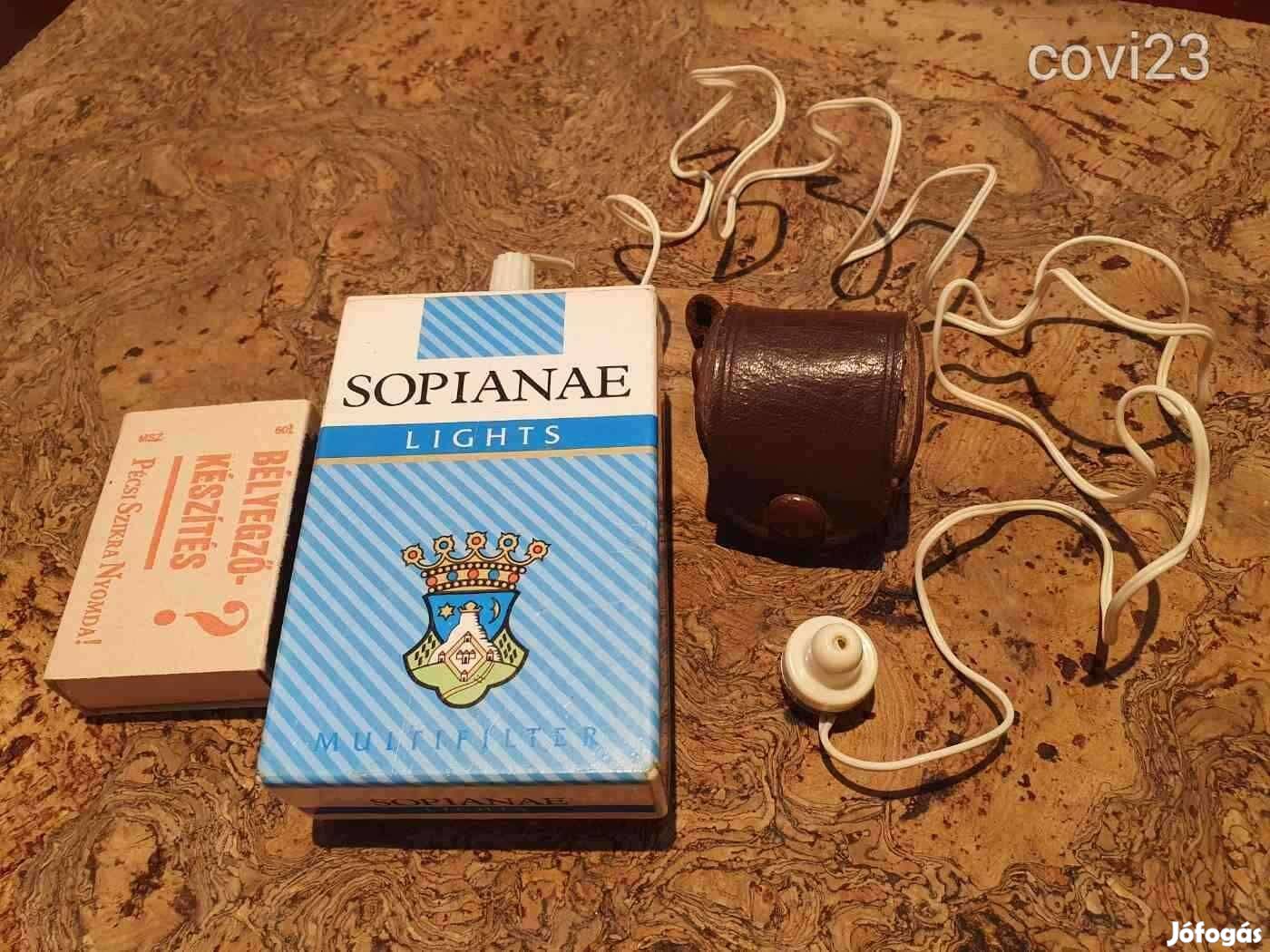 Retro sopianae szofi reklám zsebrádió fülhallgatójával dohány cigarett