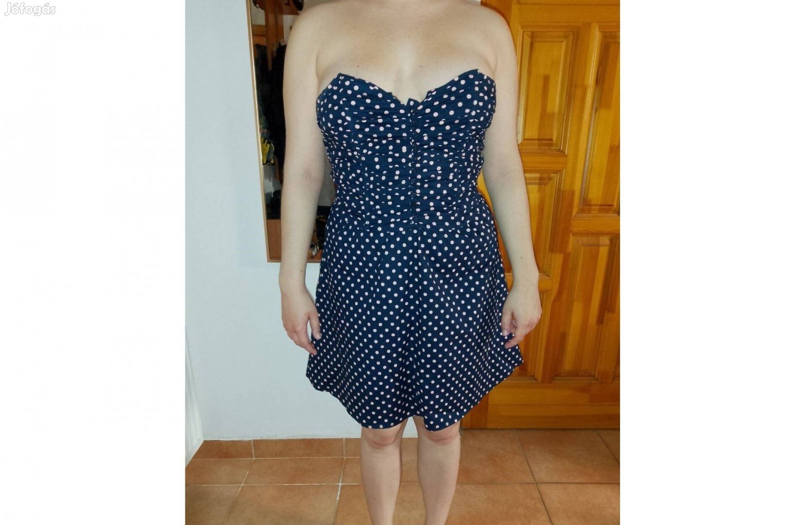 Retro stílusú, kitűnő állapotú pöttyös nyári ruha