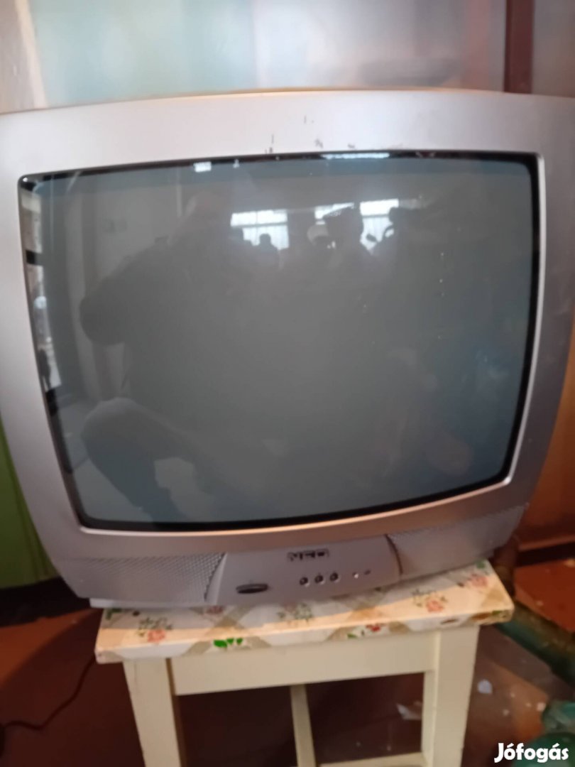 Retro szines tv neo