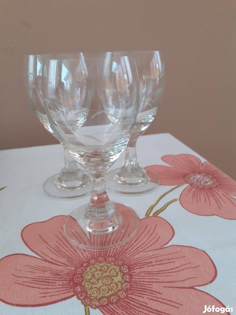 Retro talpas üveg boros pohár csiszolt mintás 3 db