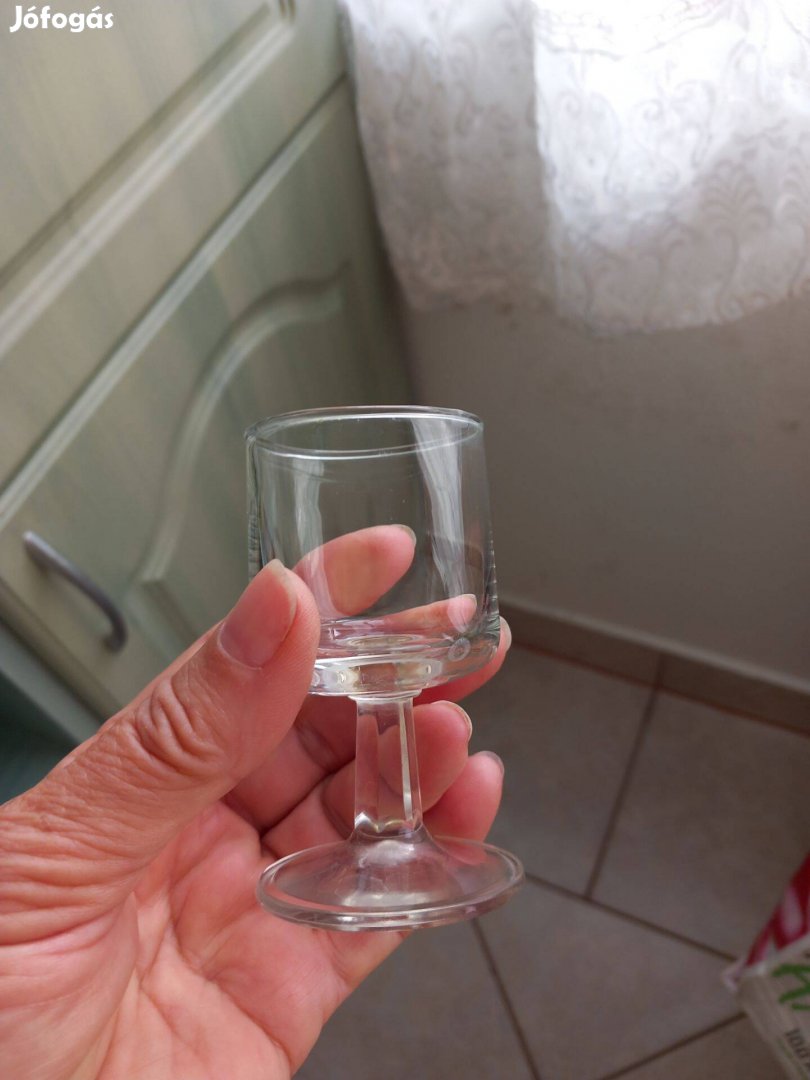 Retro talpas üveg pálinkás pohár 0,5dl