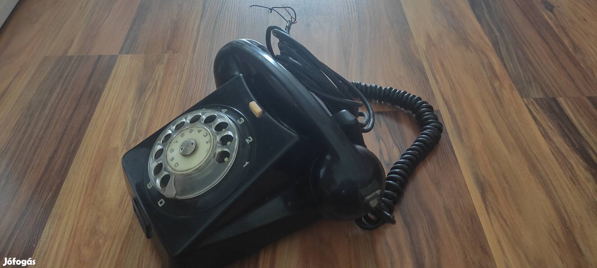 Retro tárcsás telefon 