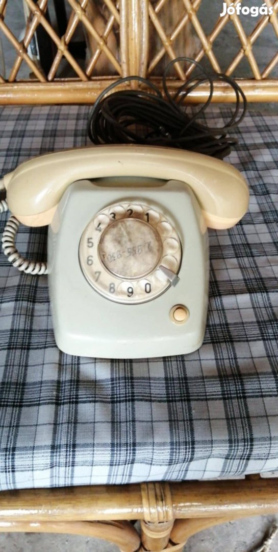 Retro tárcsás telefon 