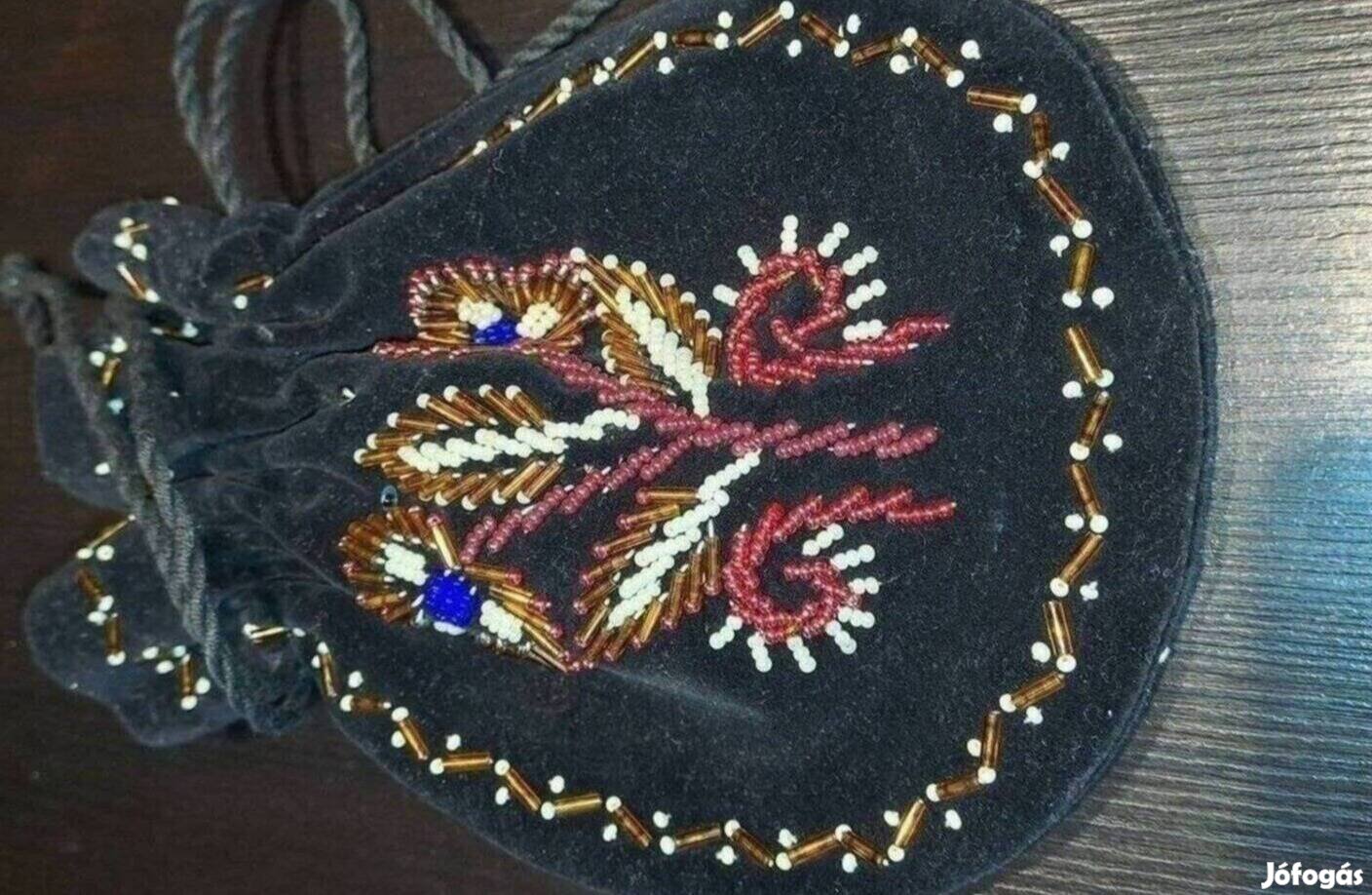 Retro tarisznya gyöngyökkel