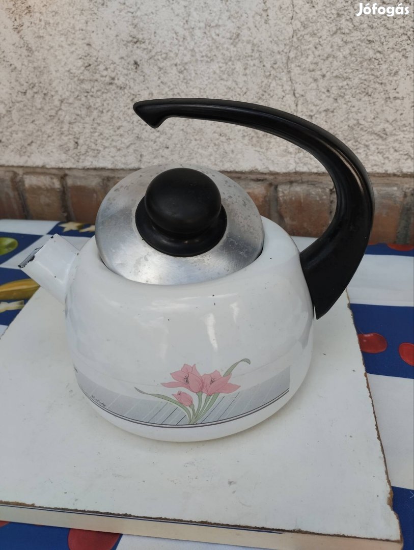 Retró teafőző kanna