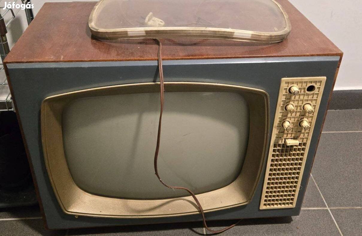 Retro tv televízió bárszekrény