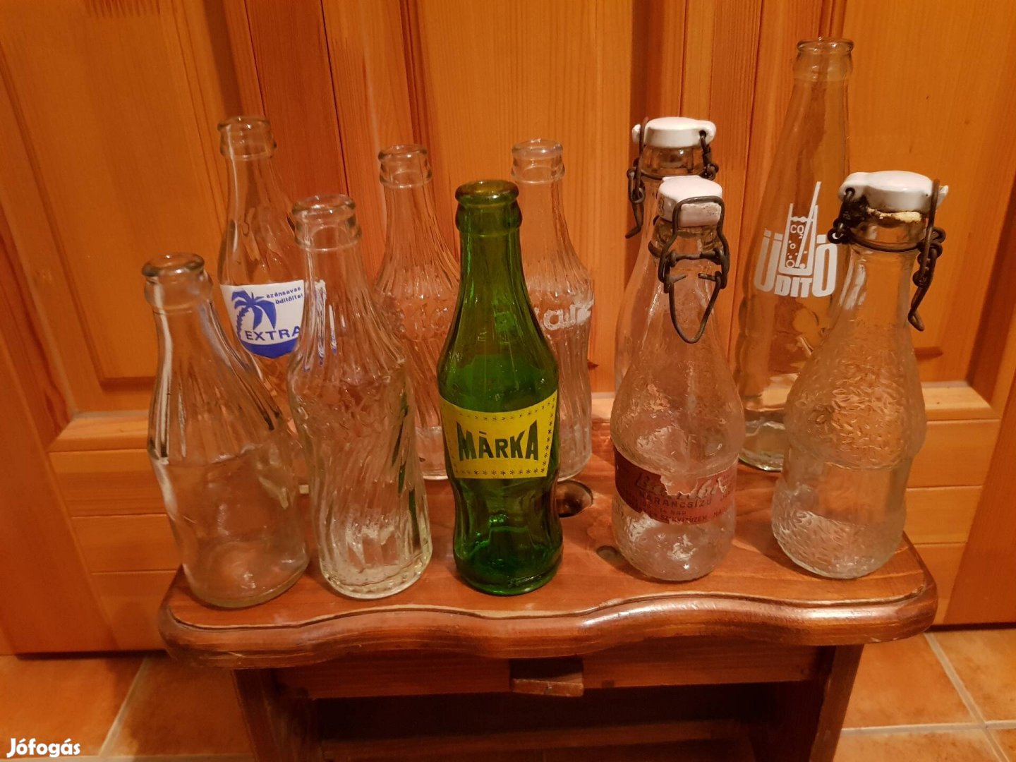 Retró üdítős üvegek