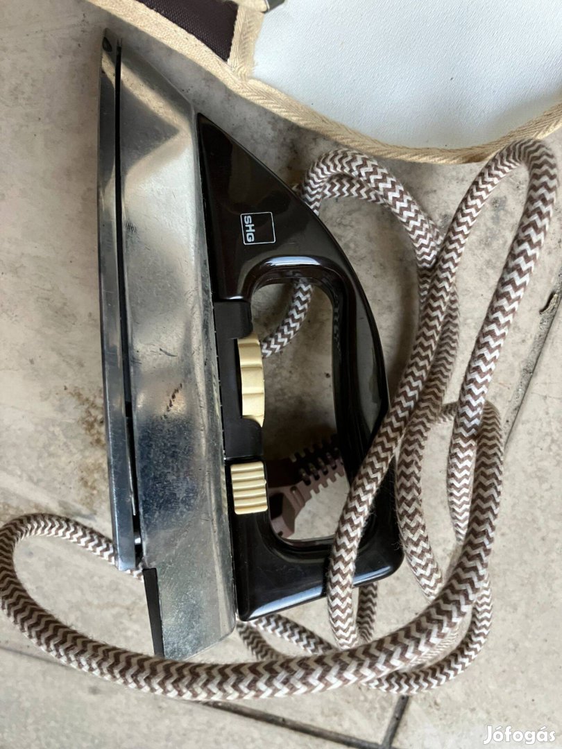Retro úti vasaló NDK-ból, márka: SHG RB 669 eredeti táskával