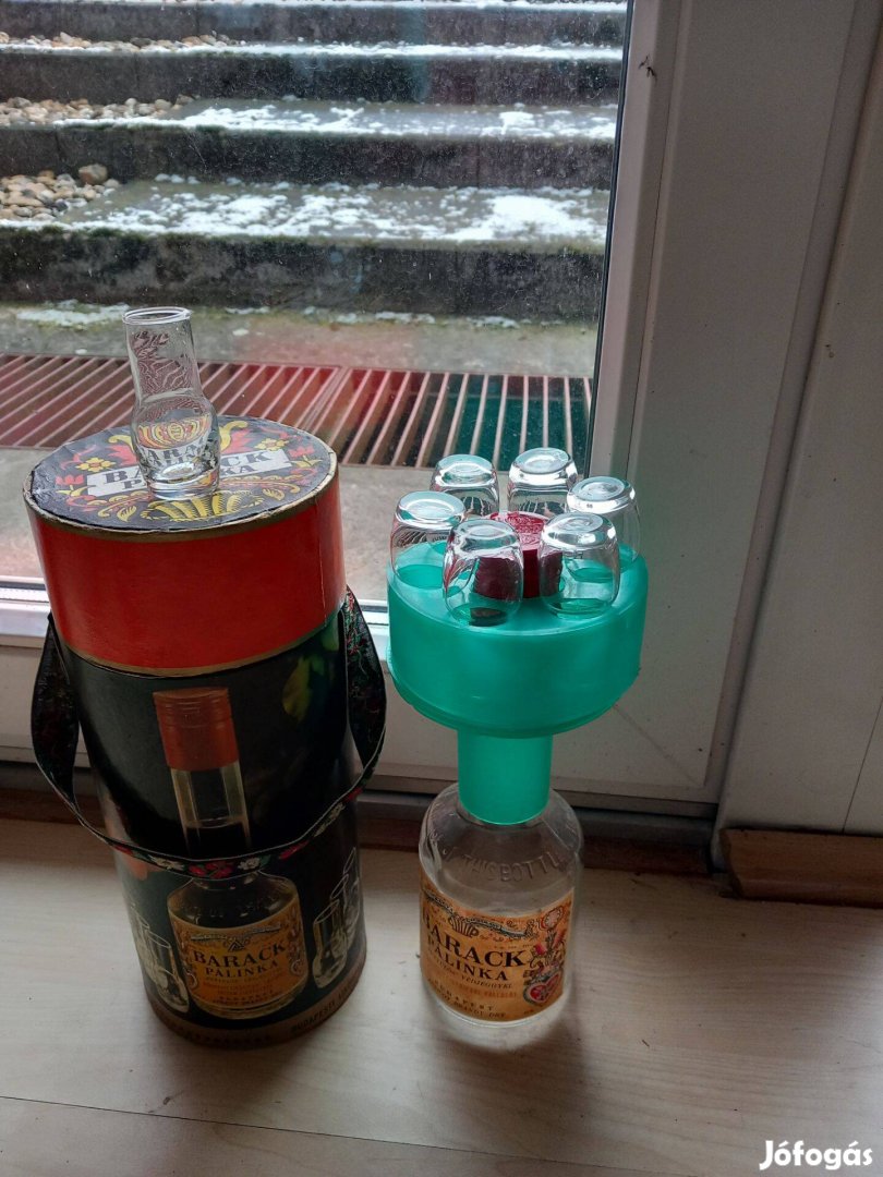 Retro üveg barackpálinkás készlet eredeti dobozával és egy