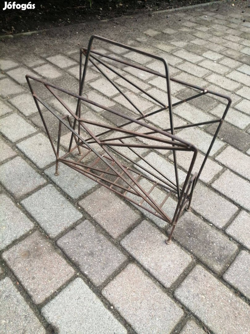 Retro vas újságtartó