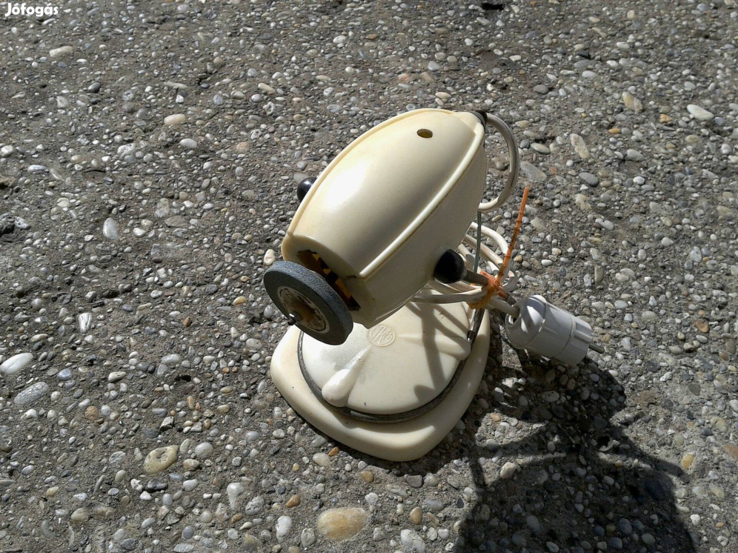 Retro ventilátorból alkított kis köszörű eladó