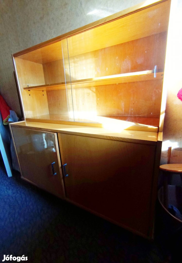 Retro vitrines komód