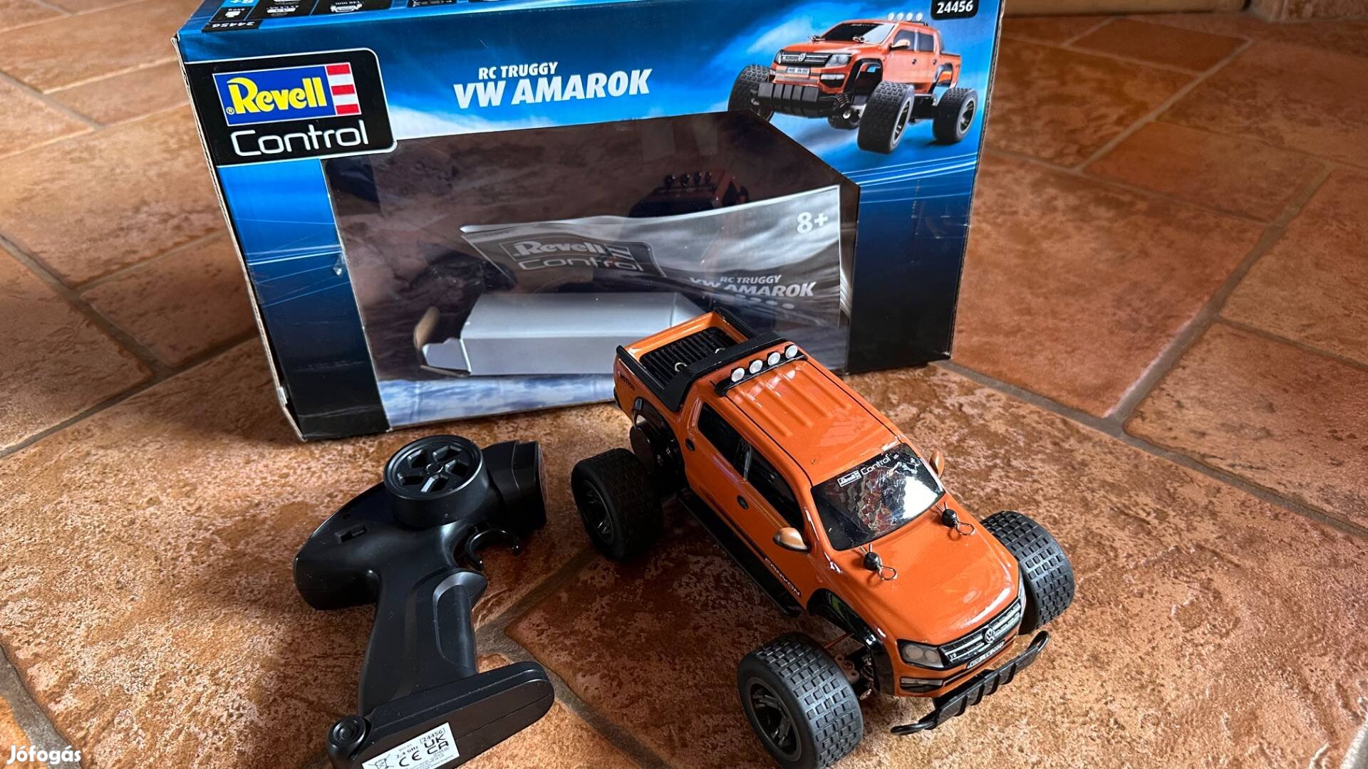 Revell Control Car VW Amarok (24456 R) Távirányítós autó