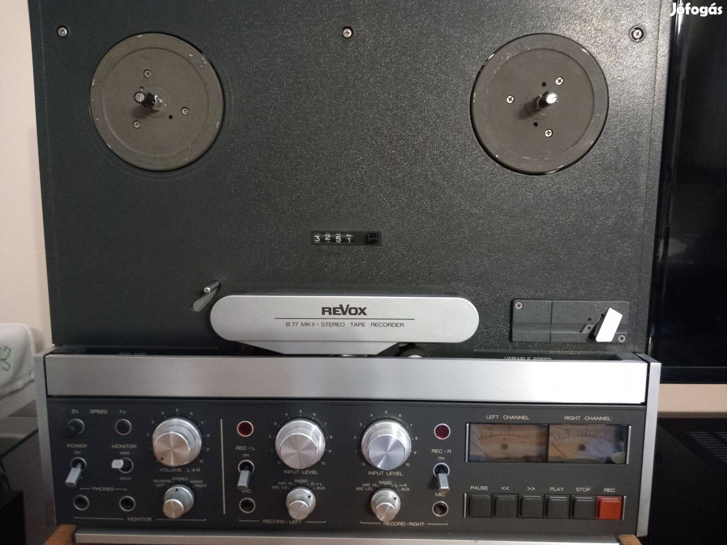 Revox B77 Mkii 4 sávos orsós, szalagos magnó