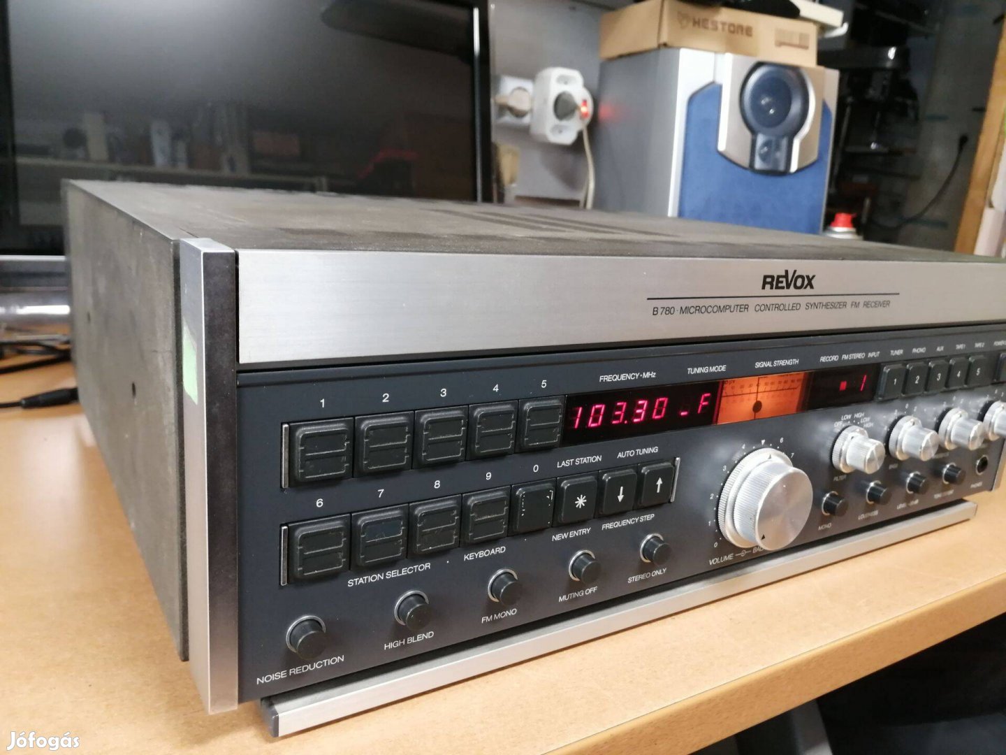 Revox B780 receiver hibátlan működés, karcmentes előlap