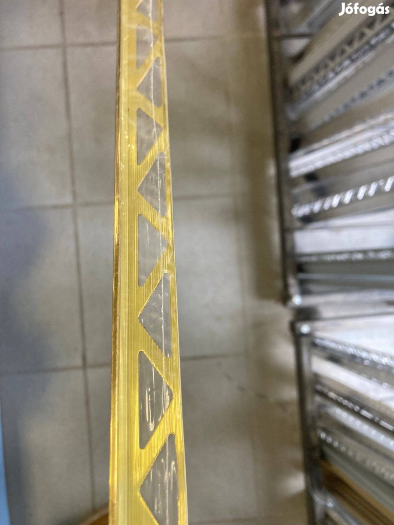 Réz L profil szögletes élvédő csempék éleinek lezárásához