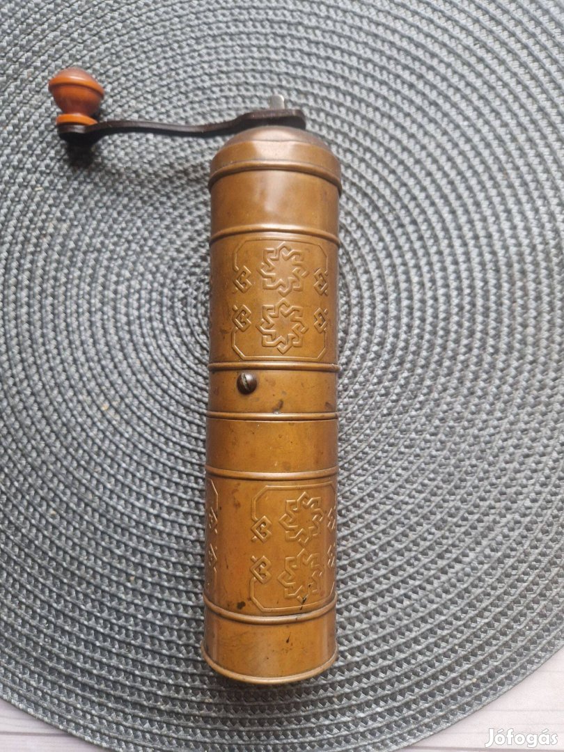 Réz, antik, régi török kávédaráló