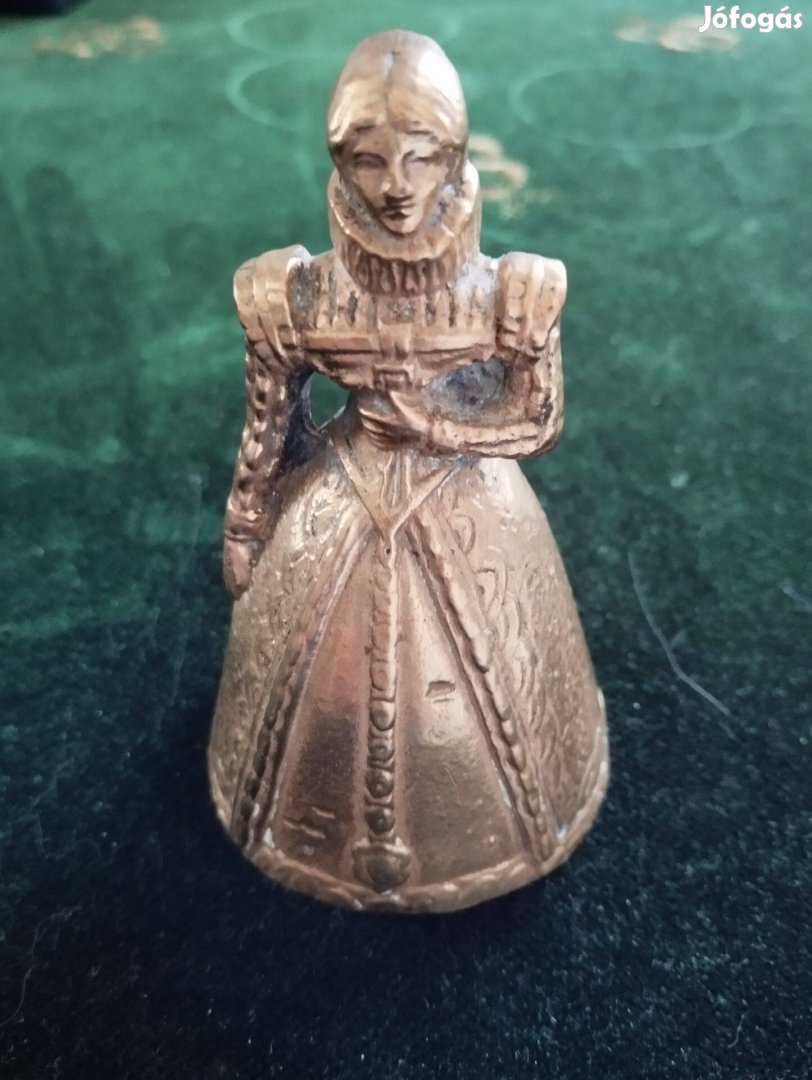 Réz cseléd-inashívó csengő, dekoratív női figura