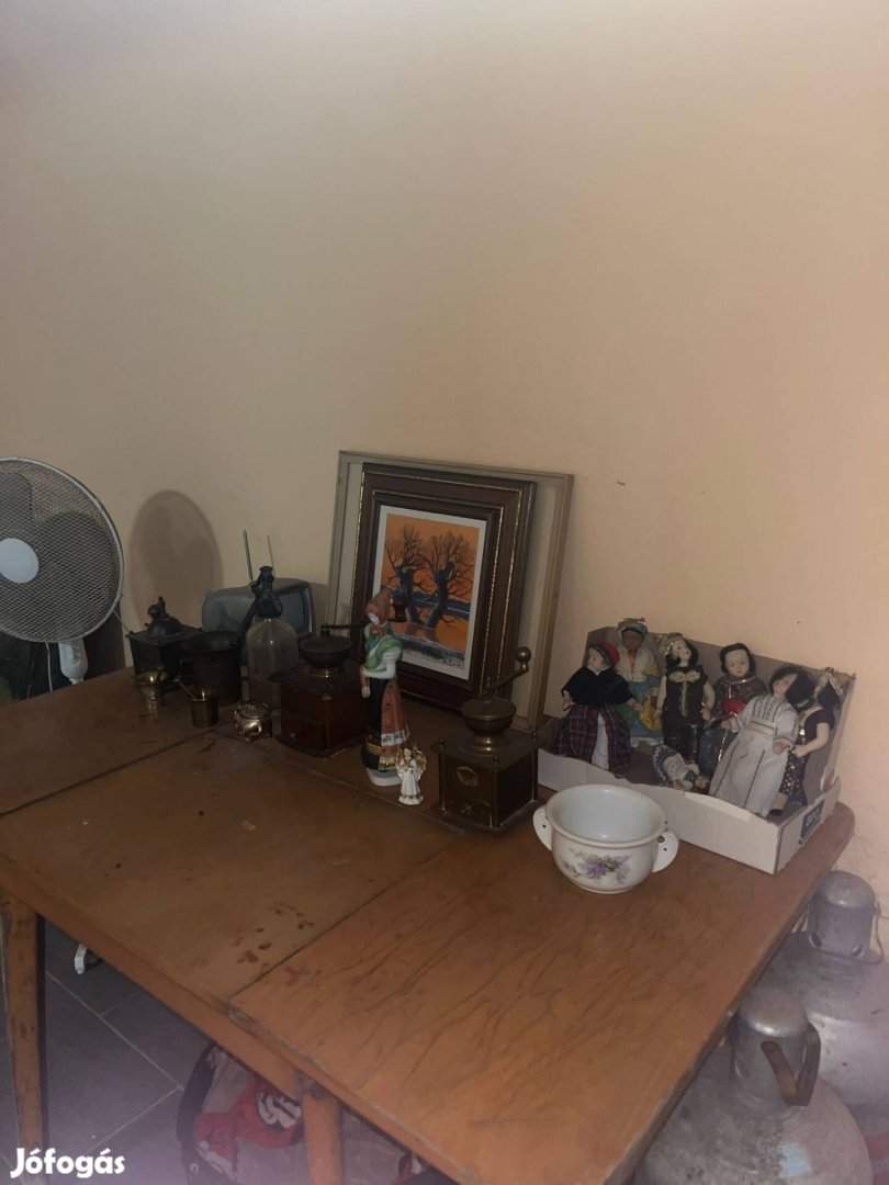 Réz és porcelán apróságok