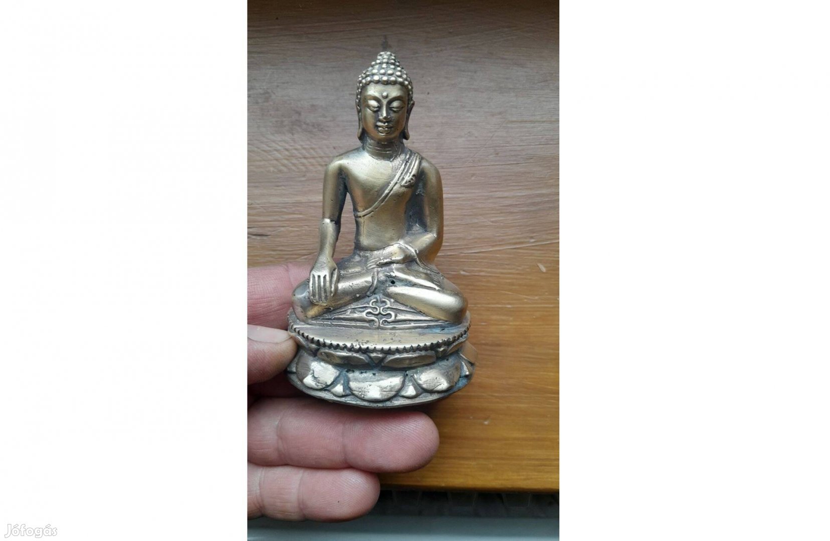 Réz meditáló buddha szobor