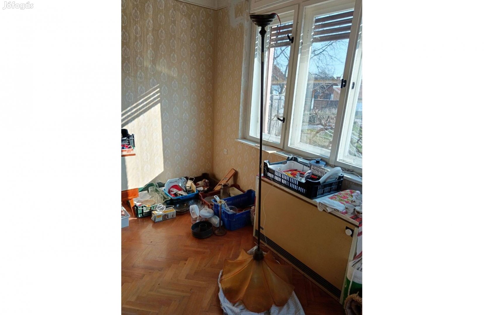 Réz tartószáron borostyánkő színű csillár