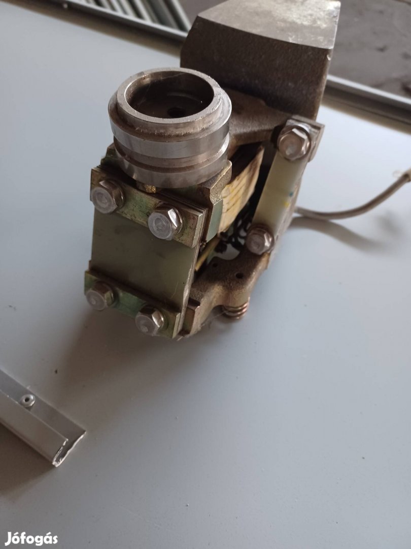 Rezgőadagoló vibrátor vibrációs adagoló vibromotor csomagológép