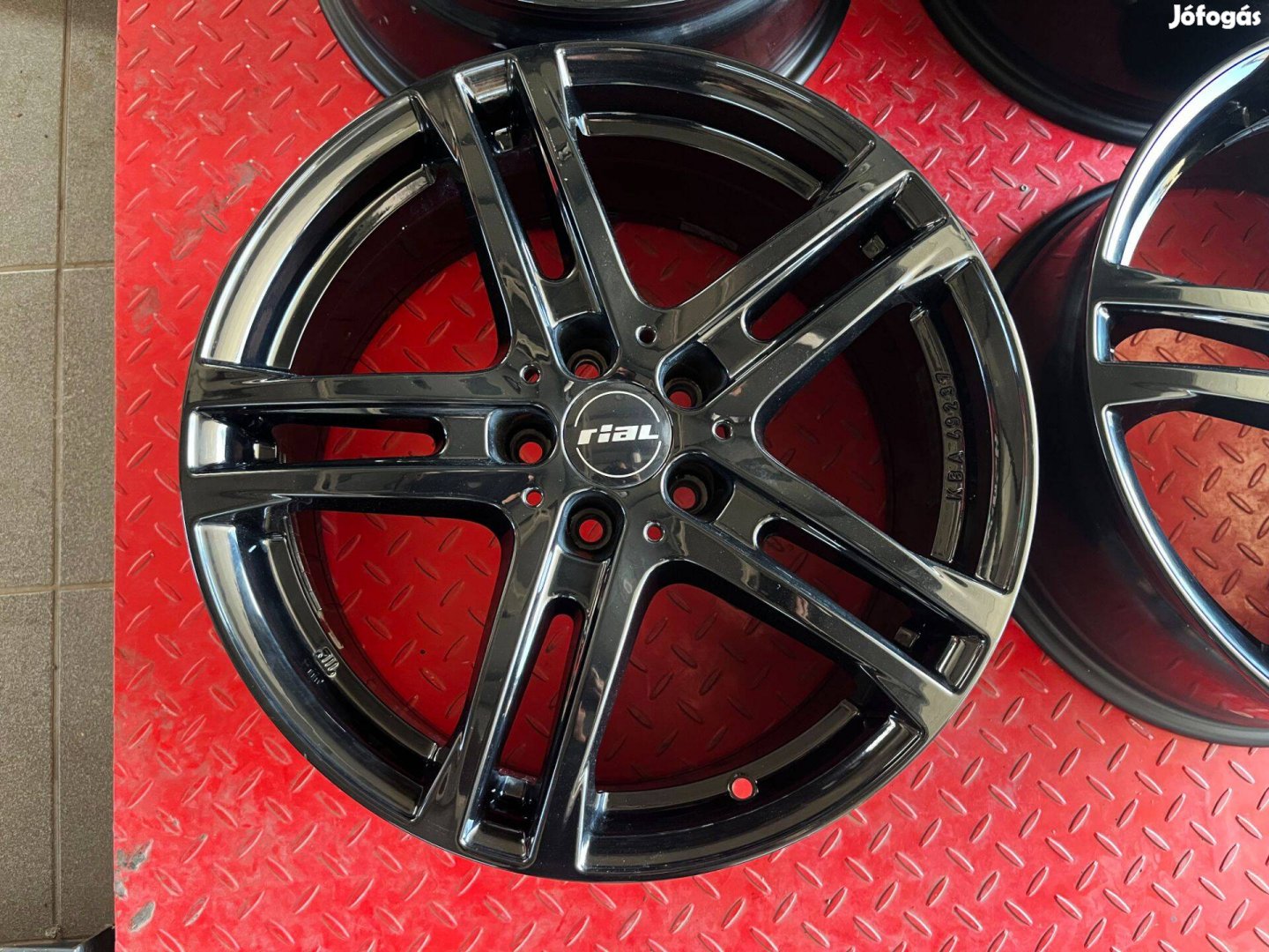 Rial 18" 5x108 fekete alufelni 18 coll Ford Volvo Peugeot Citroen