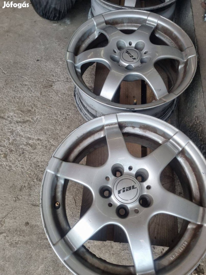 Rial 46258 6,5Jx15H2 ET38 felni (VW Golf4)