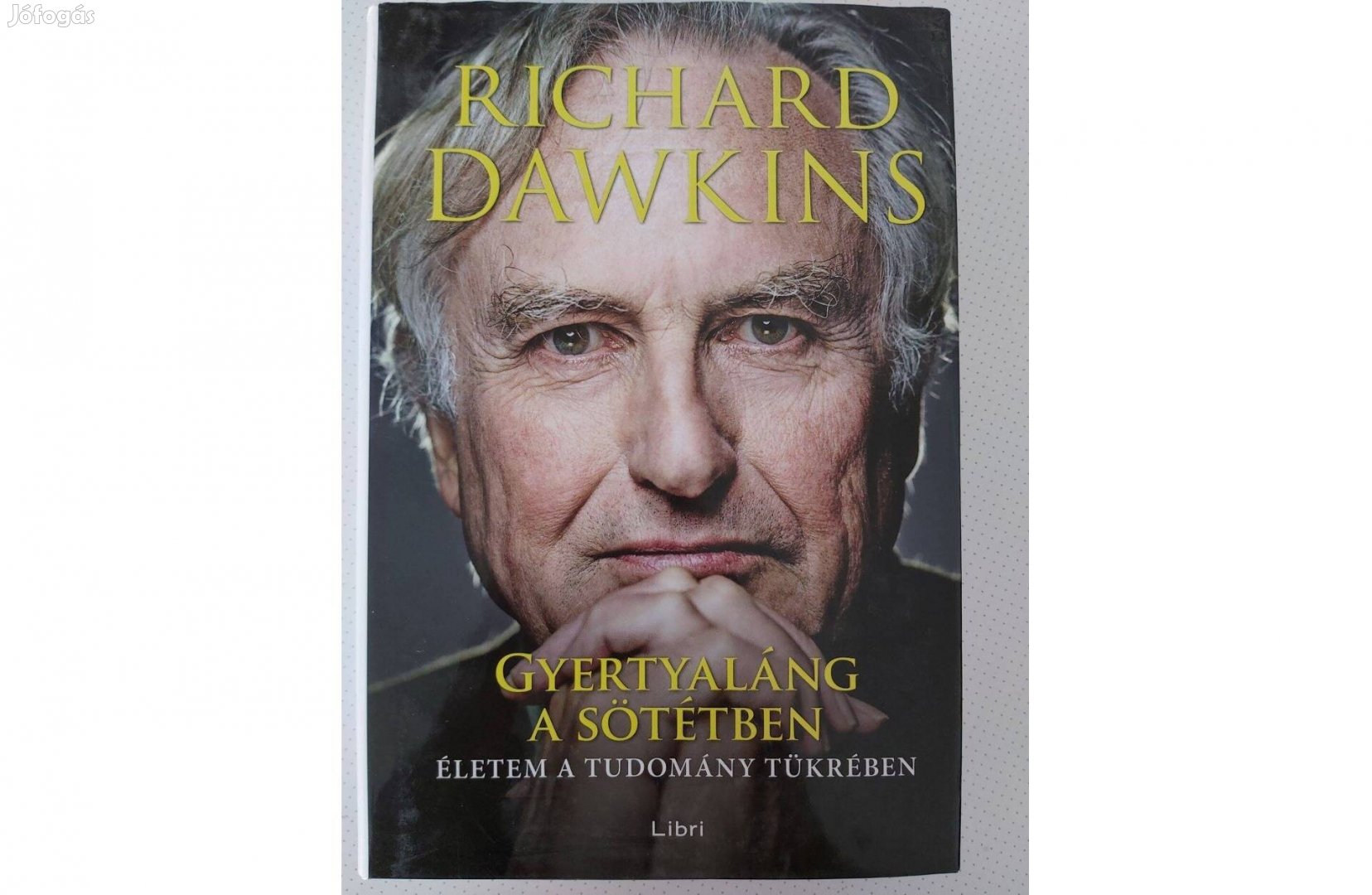 Richard Dawkins: Gyertyaláng a sötétben (Életem a tudomány tükrében)