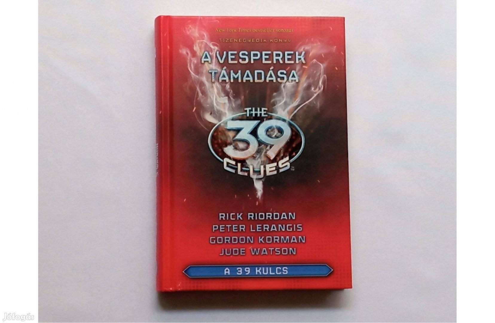 Rick Riordan A Vesperek támadása Könyvmolyképző Ajándékozhat