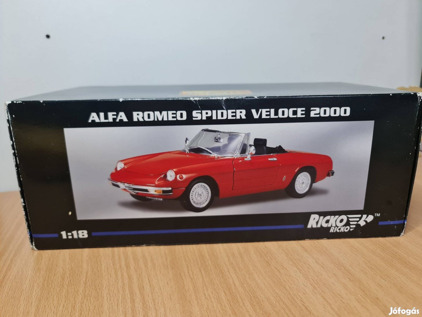 Ricko Alfa Romeo Spider Verőce 2000 1/18 1:18