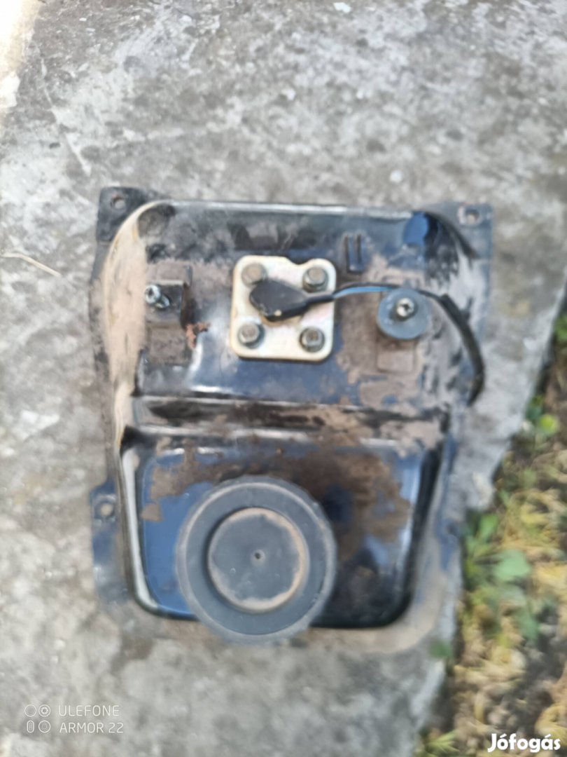 Rieju robogó üzemanyag tank+szintmérő eladó