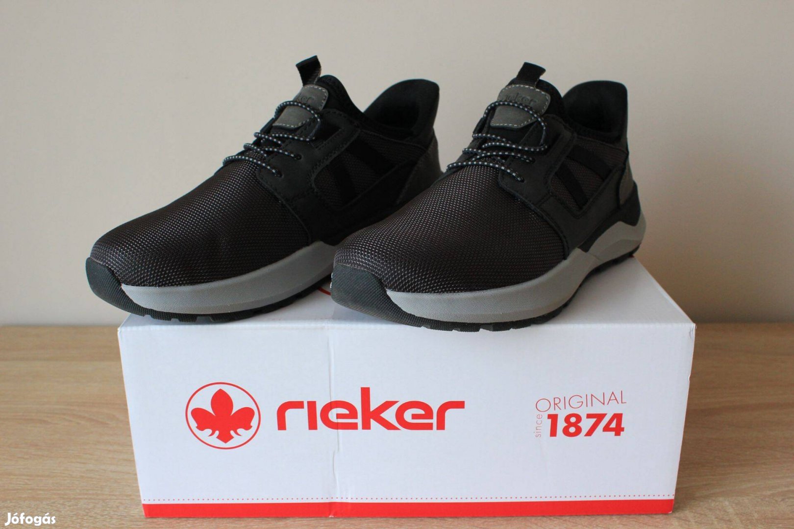 Rieker 42-es férfi antistress cipő eladó 42-es