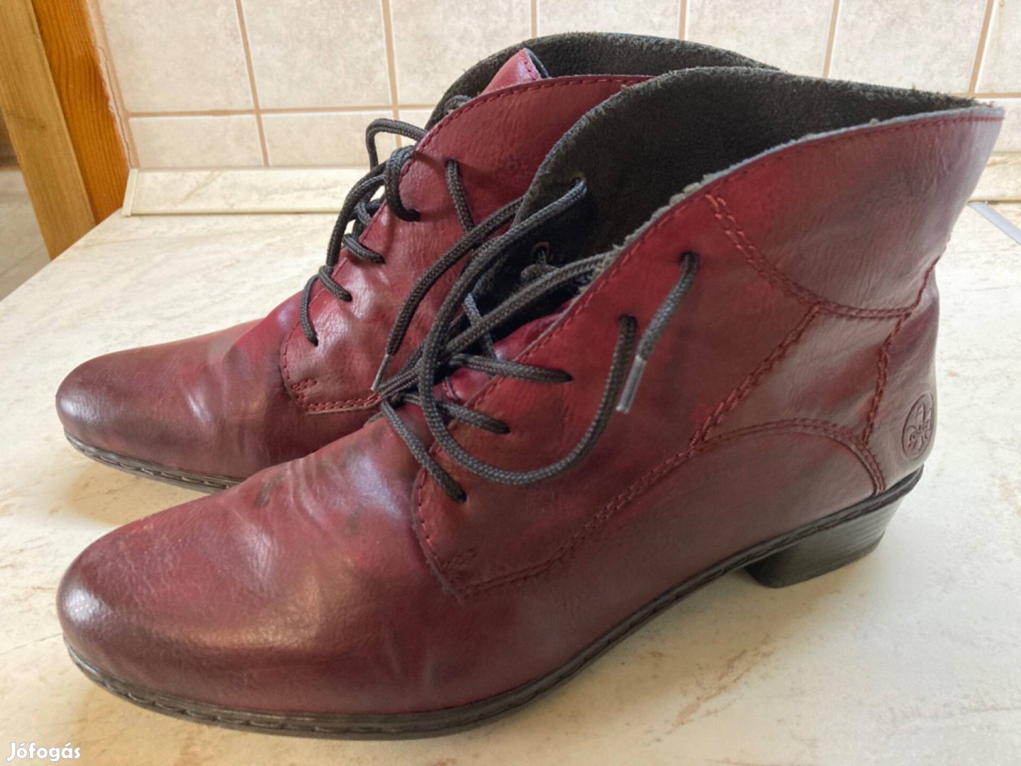 Rieker piros- bordó 42- es átmeneti cipő