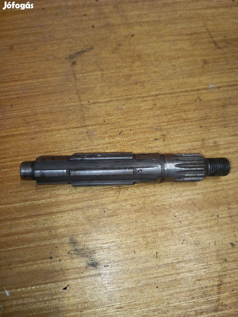 Riga V-501 váltó tengely