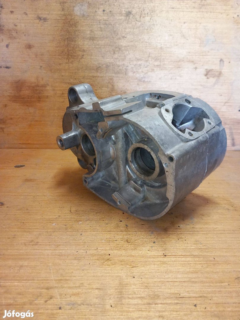 Riga / Karpaty V-501 motorblokk közép