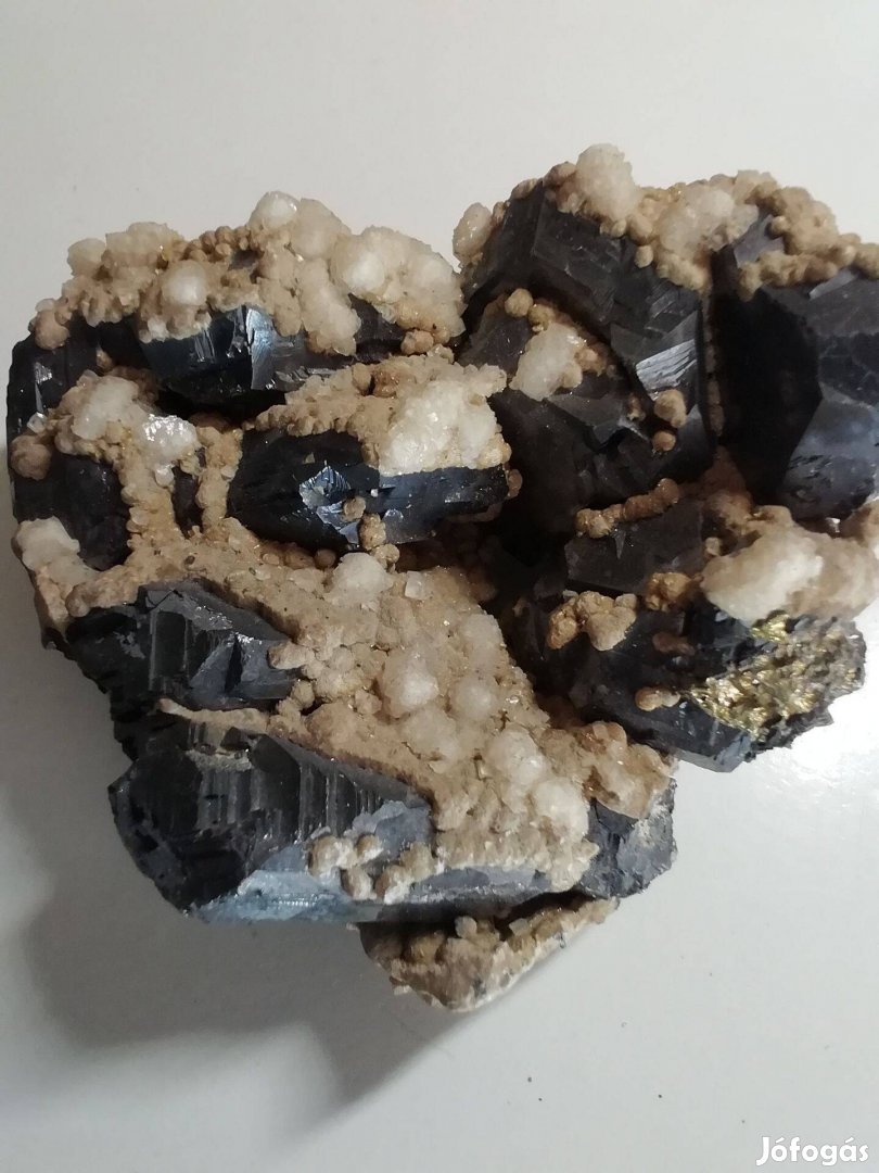 Ritka ásvány, Galenit kalcit pirit