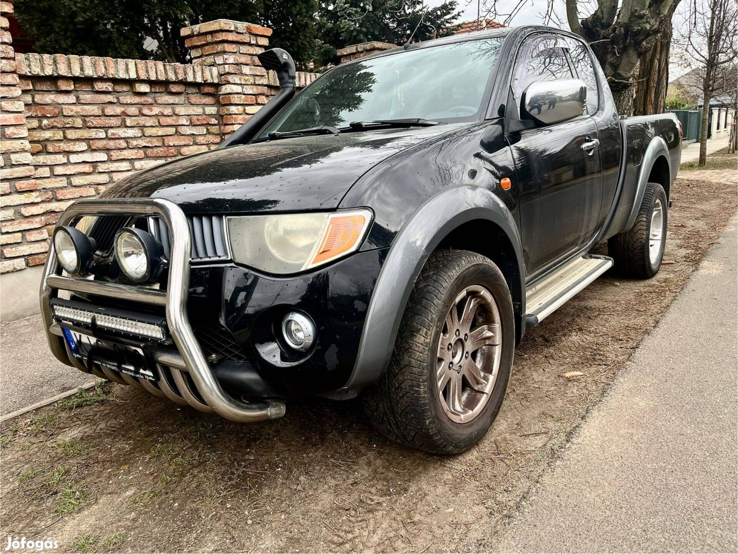 Ritkaság L200 2 ajtós Pick-up