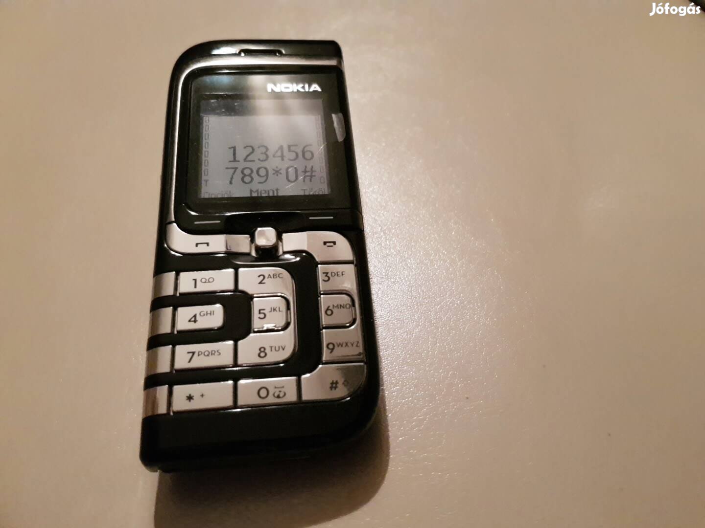 Ritkaság! Új Nokia 7260 kártyafüggetlen telefon