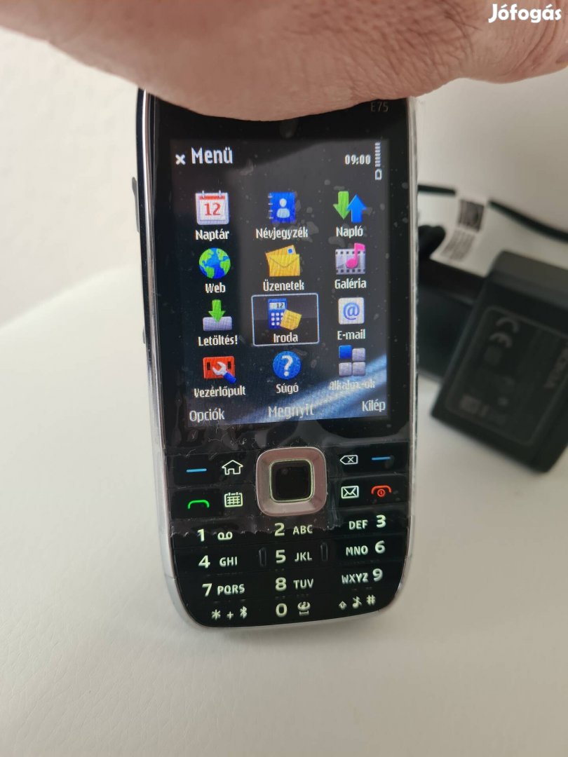 Ritkaság! Új Nokia E75 kártyafüggetlen telefon