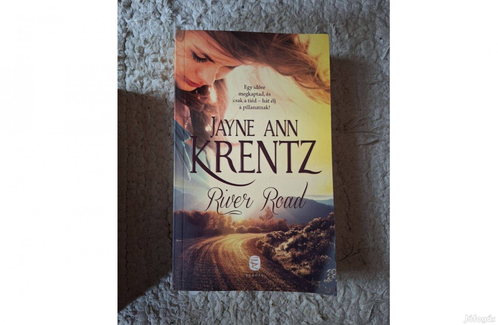 River Road -Jayne Ann Krentz romantikus regénye