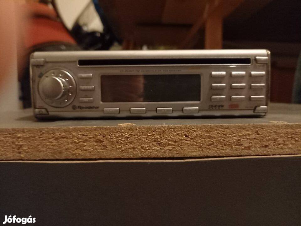 Roadstar CD-354MP/FM autórádió / fejegység