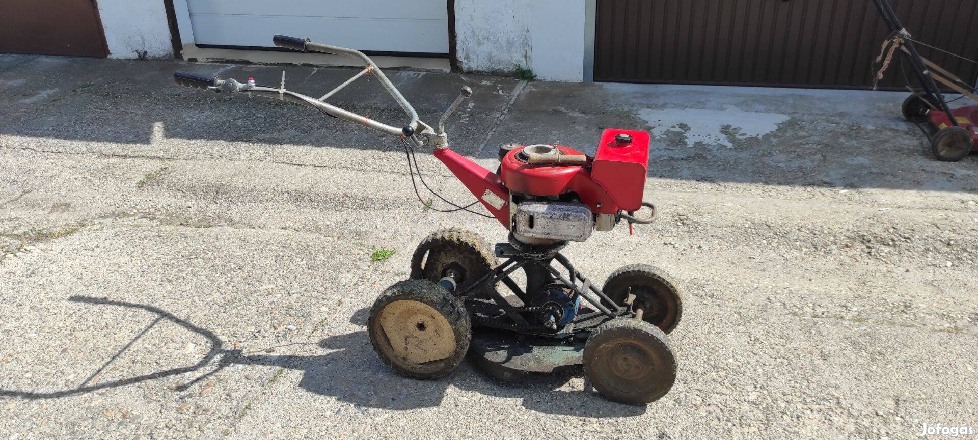 Robi 151 kapálógép