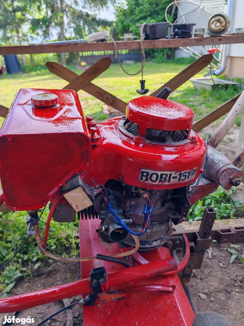 Robi 151 motor