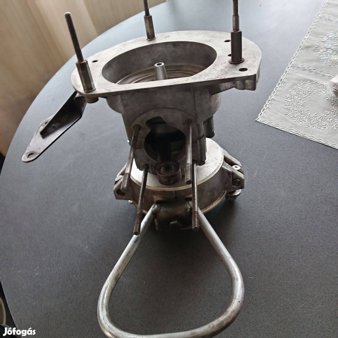 Robi 55 Forgattyúsház jó állapotú főtengellyel eladó