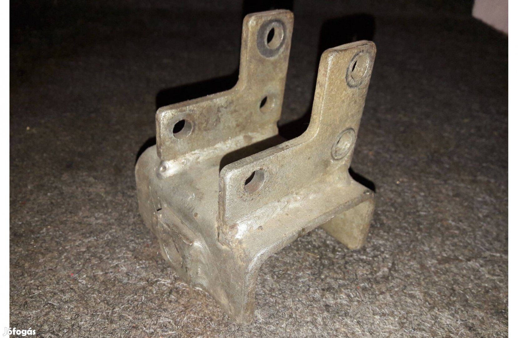 Robi 55 kapálógép gyári csoroszlya tartó közdarab