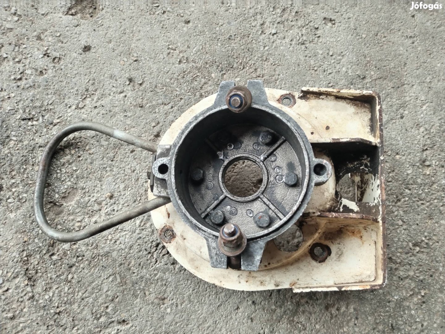 Robi 55,rotációs kapa,kuplungház+közdarab eladó.briggs motorhoz
