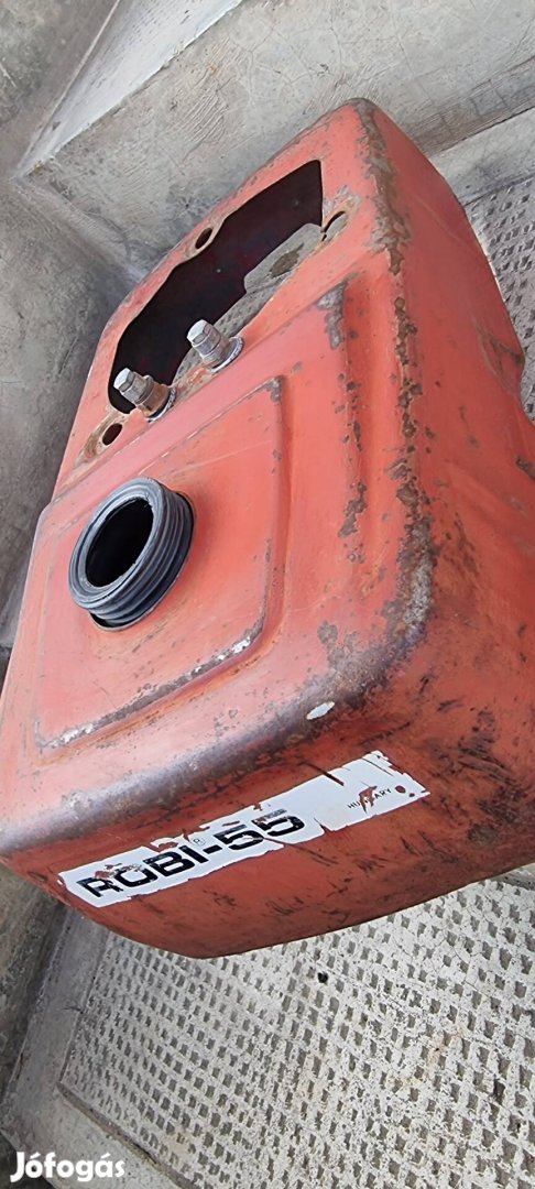Robi 55 tank eladó 