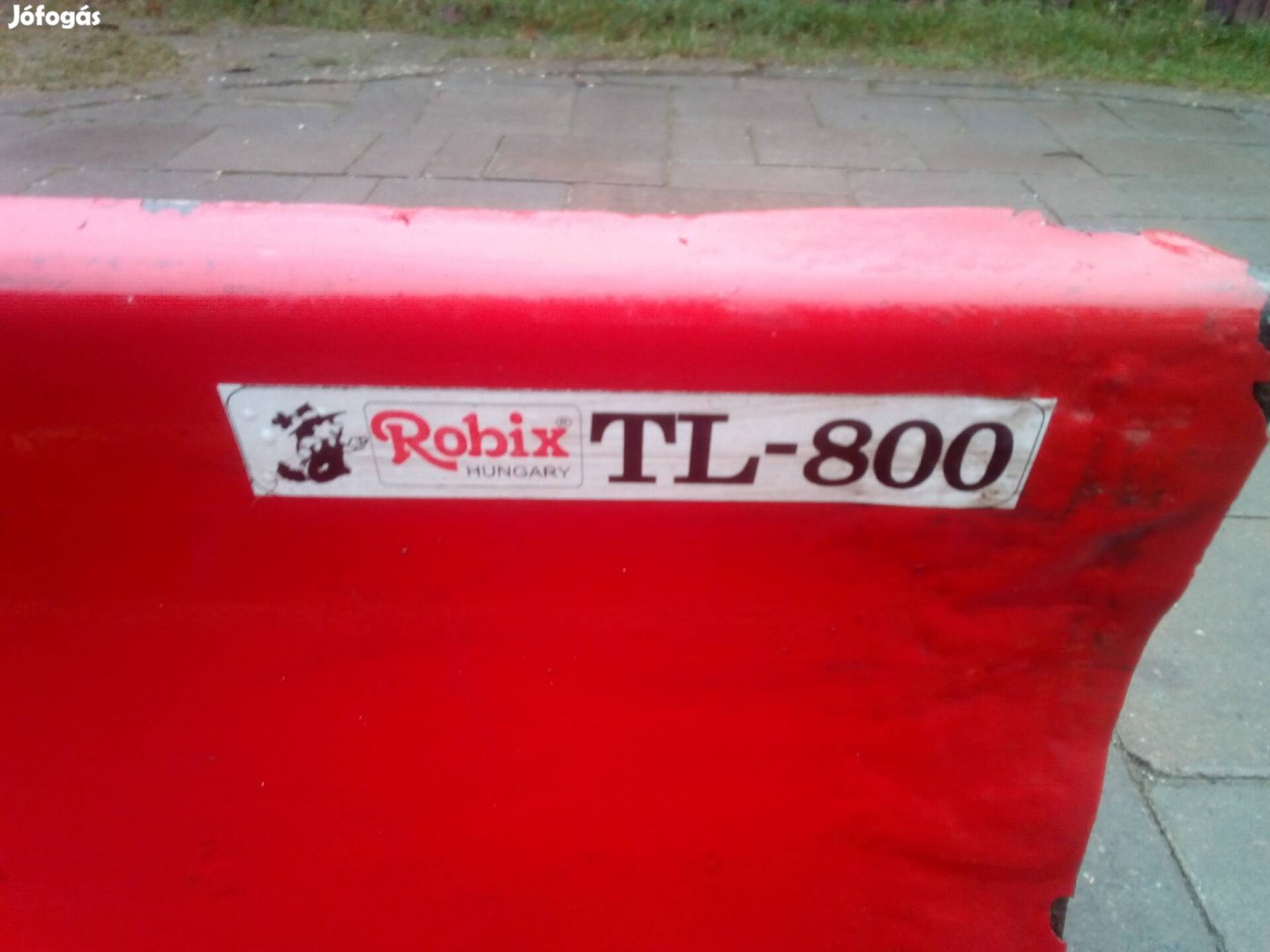 Robix TL-800 tolólap